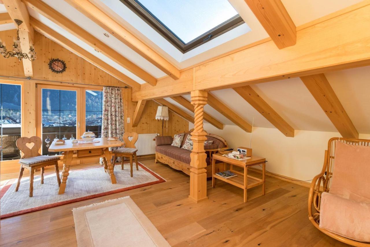 Ferienwohnung Bergkristall Міттенвальд Екстер'єр фото